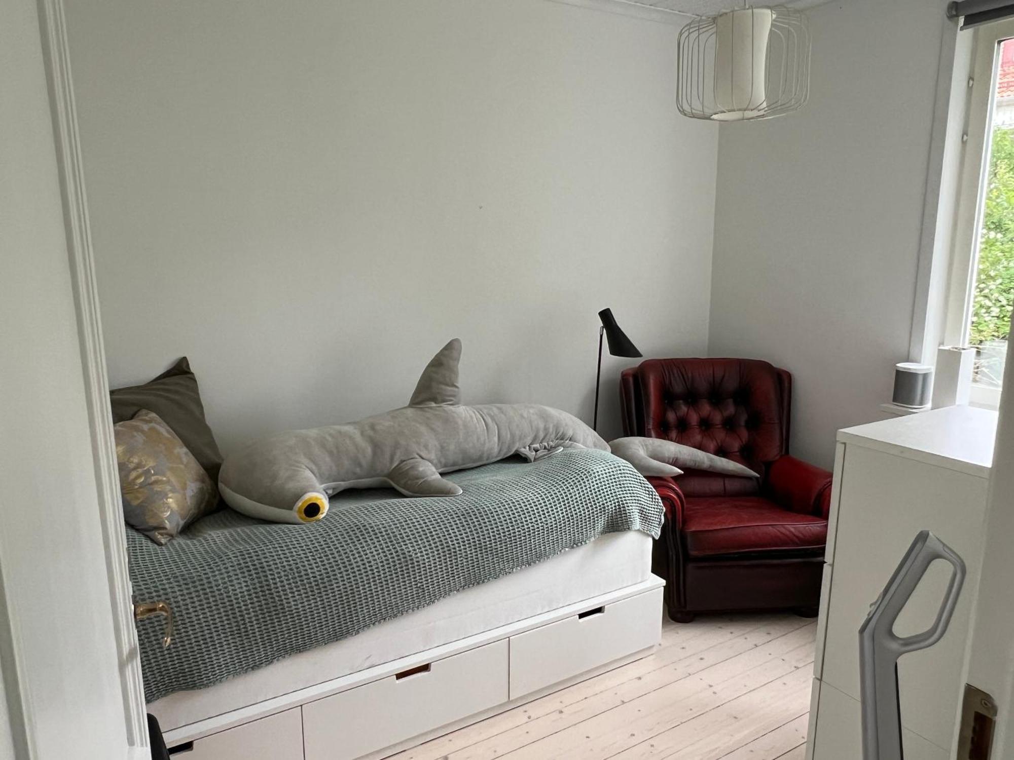 Spacious Three Bed In A Lovely Neighbourhood